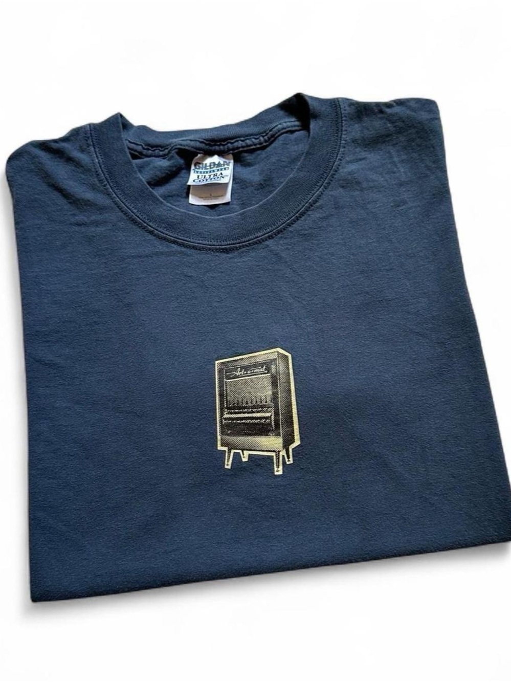 Vintage Artomat repurposed cigarette dispenser graphic tee L